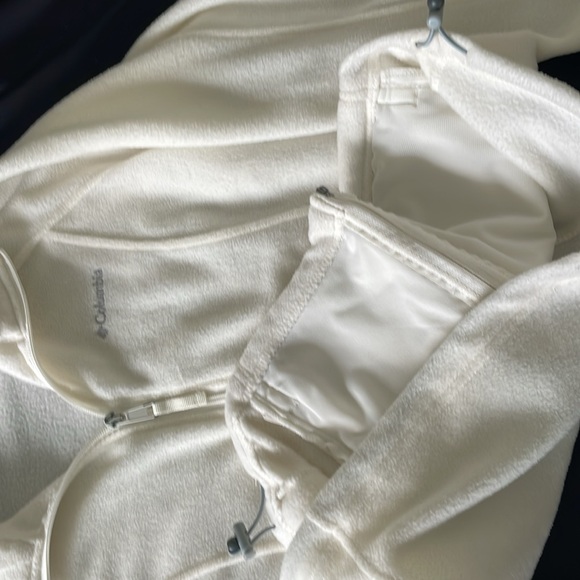 Columbia - Women's Ivory Fleece Full Zip, Mock Neck Jacket - Picture 6 of 10
